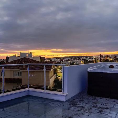 Penthouse Great View Hydromassage Penthouse Hottub Apartamento Limassol