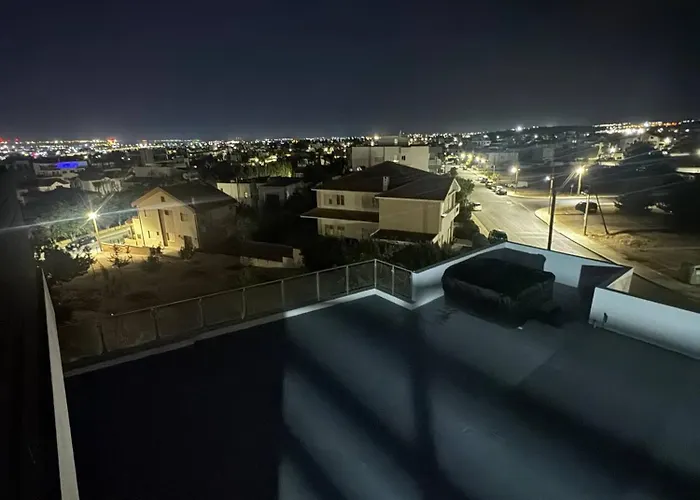 Penthouse Great View Hydromassage Penthouse Hottub Appartement Limassol