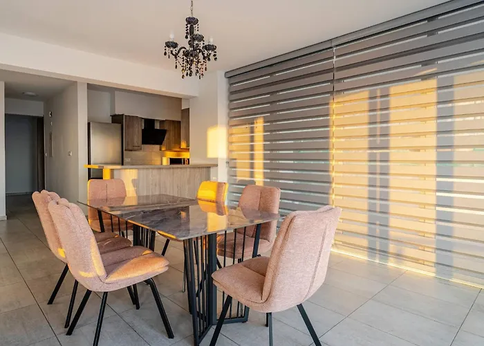 Penthouse Great View Hydromassage Penthouse Hottub Appartement *